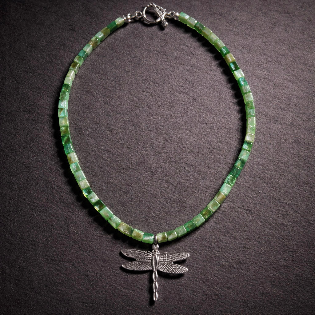 16" Serpentine with a Dandelion Pendant